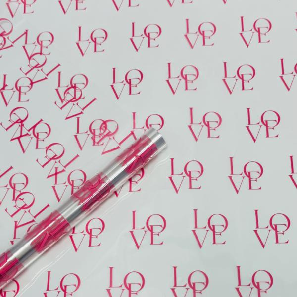 Пленка прозрачная LOVE розовая 70см*200гр ± 5%