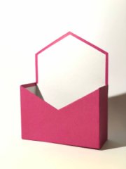 Конверт из картона под композицию 180*240*70 малиновый