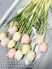 Пленка прозрачная Мелкие сердечки белые 70см*200гр ± 5%