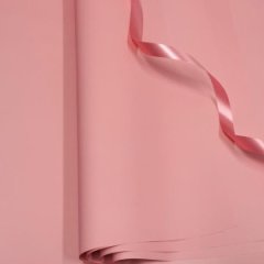 Пленка матовая однотонная двухсторонняя розовый персик 10 листов 58*58 65мкр