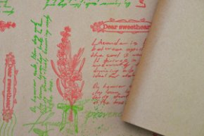 Крафт бумага Лавандацв. салатовый-красный на коричневом фоне 720мм/60гр/60мкр/8,5м± 5%