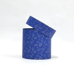 Коробка круглая 13,5*13,5 .синий/новогодний рисунок ёлочки