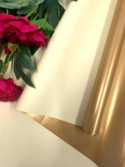 Пленка матовая двухсторонняя золото/сливочно желтый 48см*10м±5% 65мкм