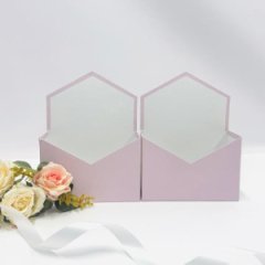 Конверт из картона под композицию 180*240*70 нежно-розовый