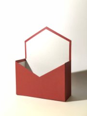 Конверт из картона под композицию 180*240*70 бордо
