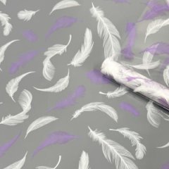 Пленка прозрачная двухцветная Перья белый/сиреневый 68см*200гр ± 5%