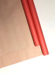 Бумага матовая 60 мкр двухсторонняя .кофе с молоком/красный 70 см*9 м ± 5%