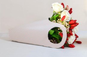 Пакет–конус с бумажными ручками Горох