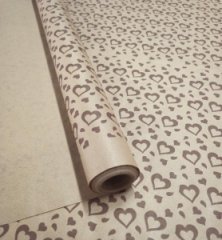 Крафт бумага Валентин коричневый цв. на коричневом фоне 70 см*8,5 ярд ± 5%